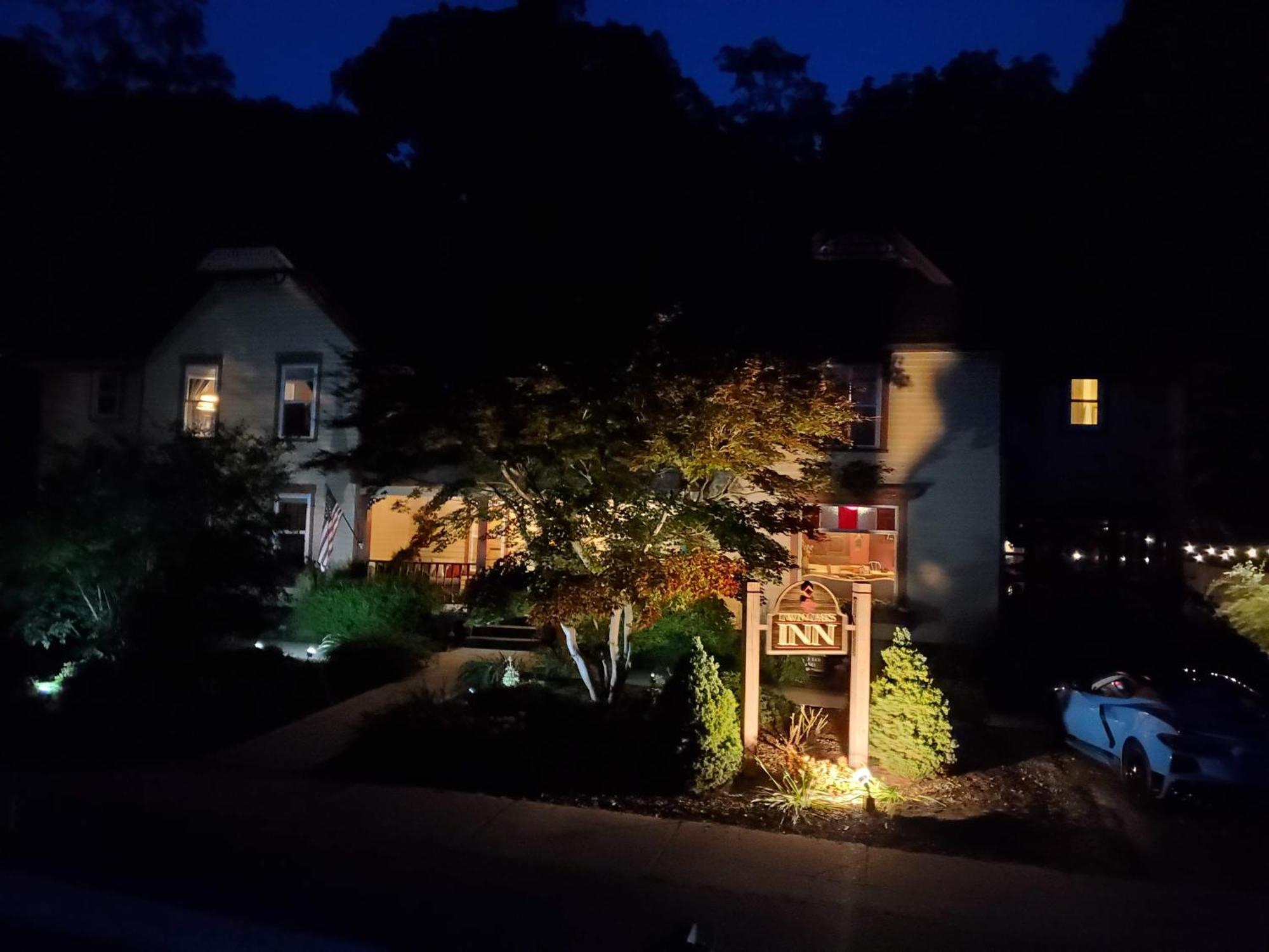 Twin Oaks Inn Saugatuck Kültér fotó