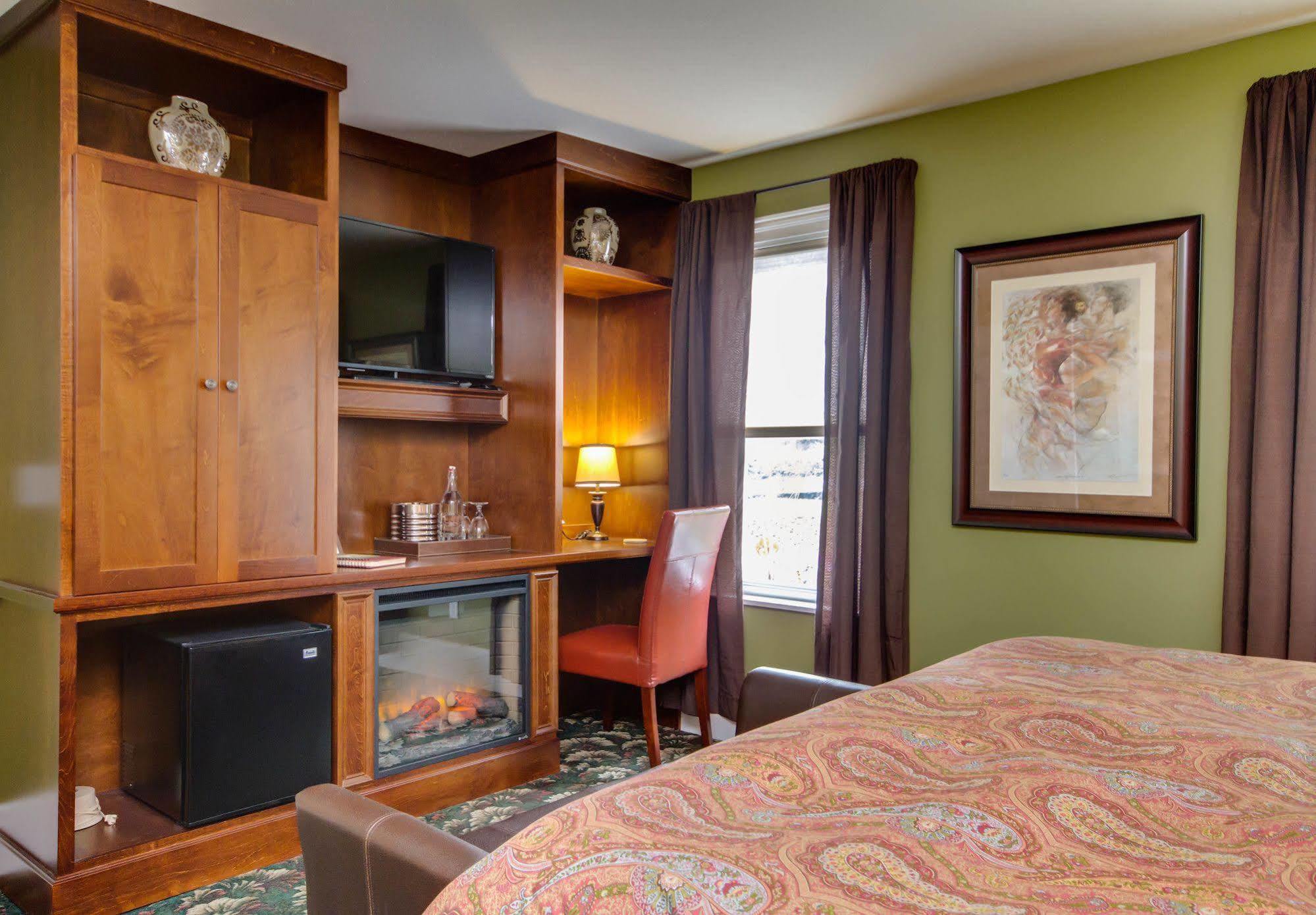 Twin Oaks Inn Saugatuck Kültér fotó